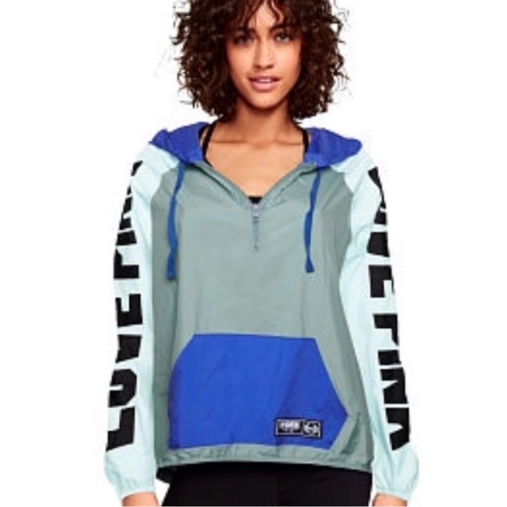 Victoria'sy Secret PINK Quarter Zip Hooded Graphic  with Black Shorts - Picture 3 of 7
